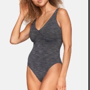 Outdoor Voices Freeform Leotard Black/Grey